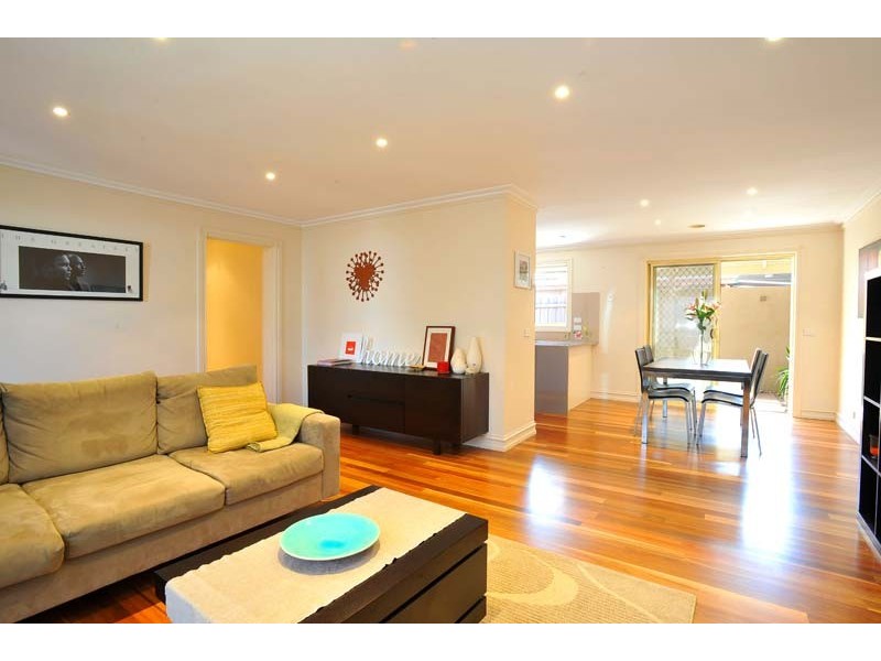 2/7 Gordon Street, Newport VIC 3015