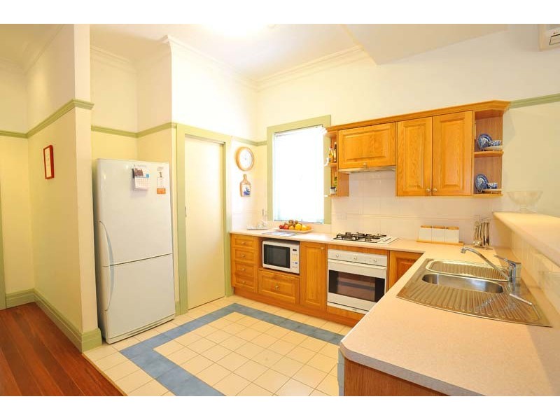 263 Douglas Parade, Newport VIC 3015