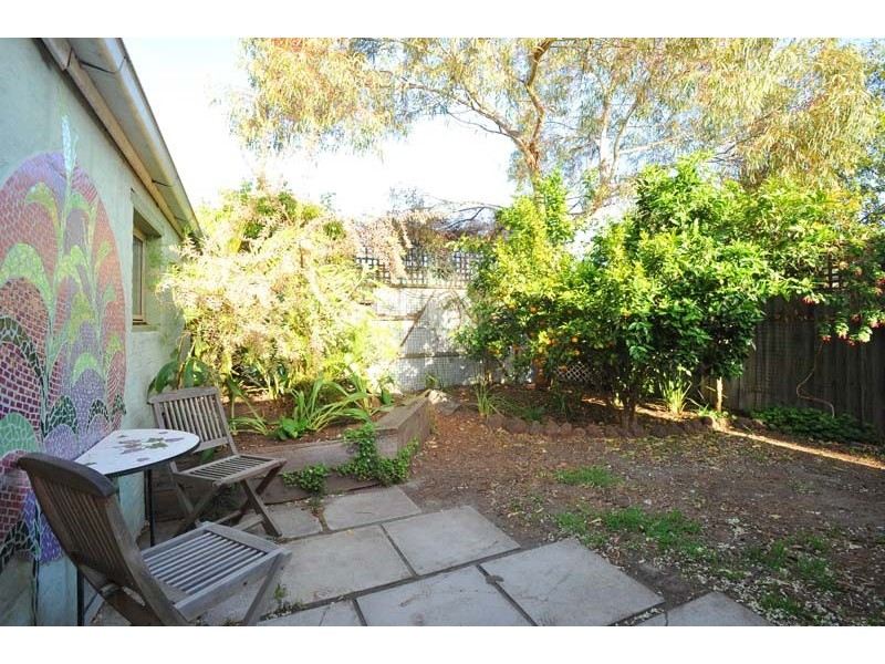 147 Empress Avenue, Kingsville VIC 3012