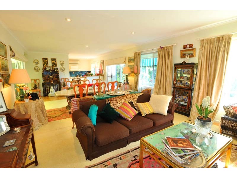 54 Paxton Street, South Kingsville VIC 3015