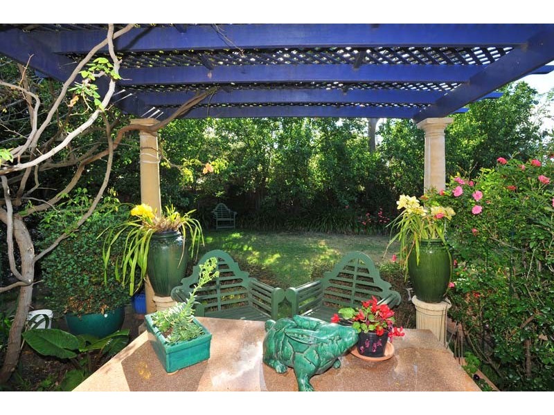 54 Paxton Street, South Kingsville VIC 3015