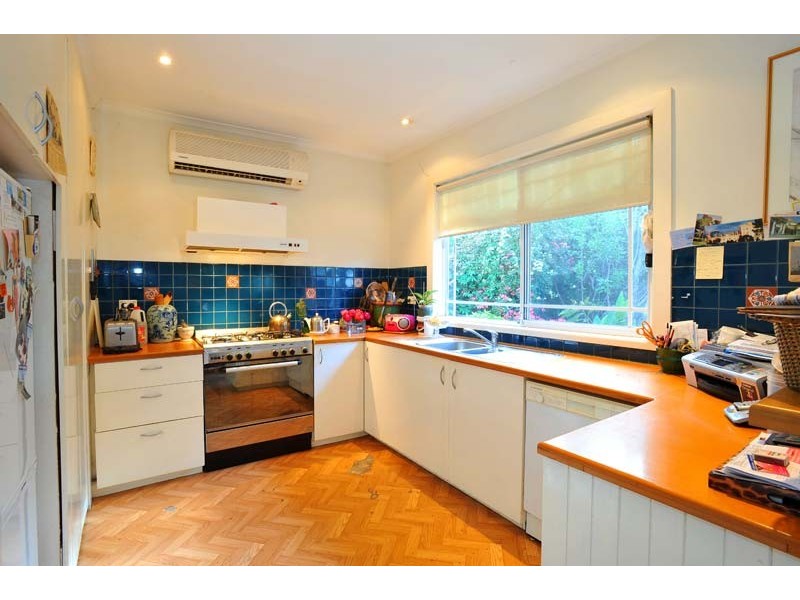 54 Paxton Street, South Kingsville VIC 3015