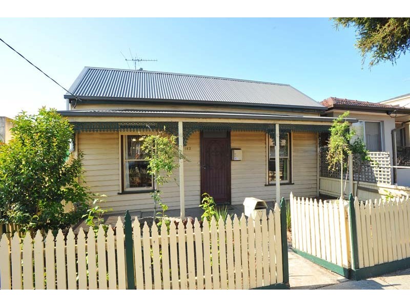 182 Charles Street, Seddon VIC 3011
