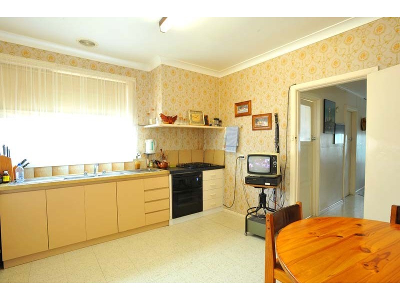 9 Charlotte Street, Newport VIC 3015