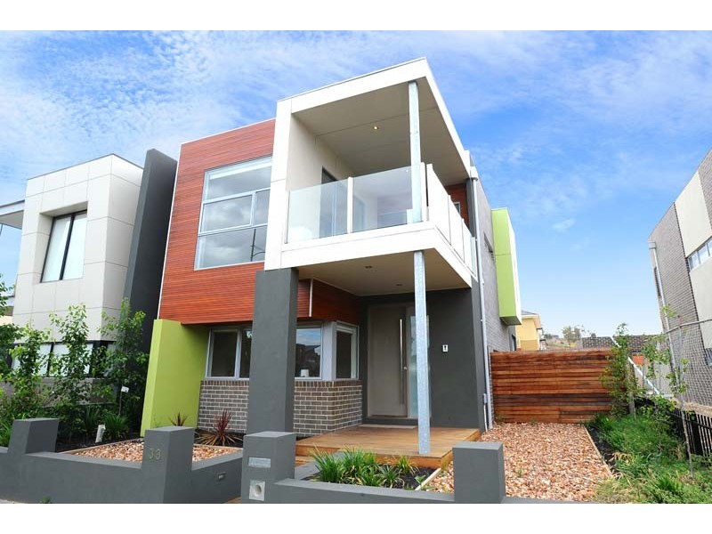 33 Bracken Avenue, Maribyrnong VIC 3032