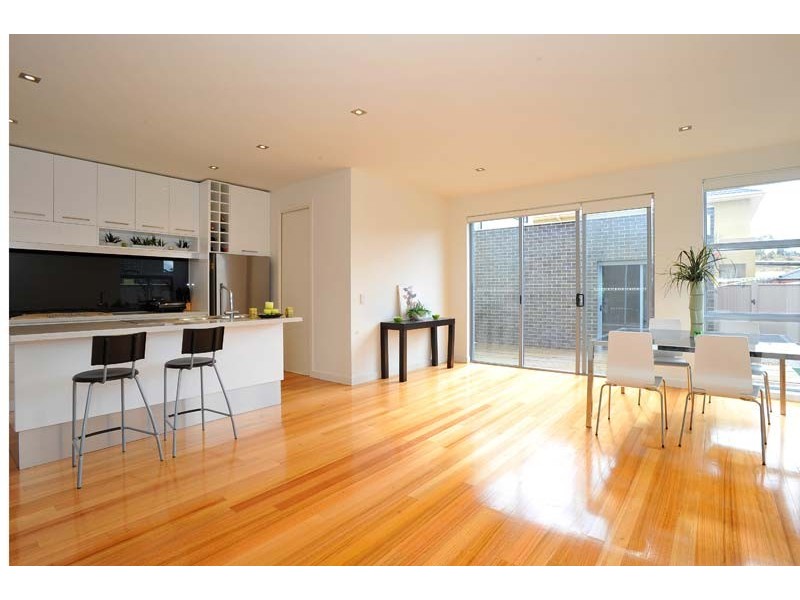 33 Bracken Avenue, Maribyrnong VIC 3032