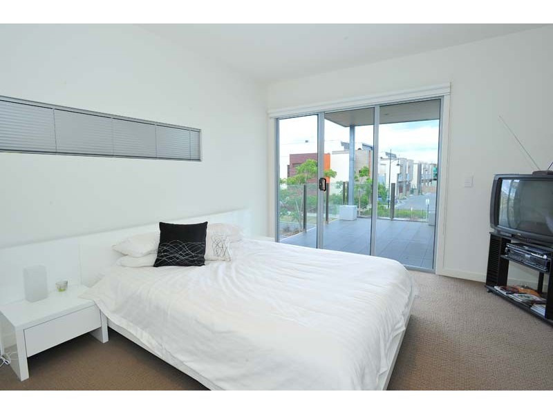 33 Bracken Avenue, Maribyrnong VIC 3032