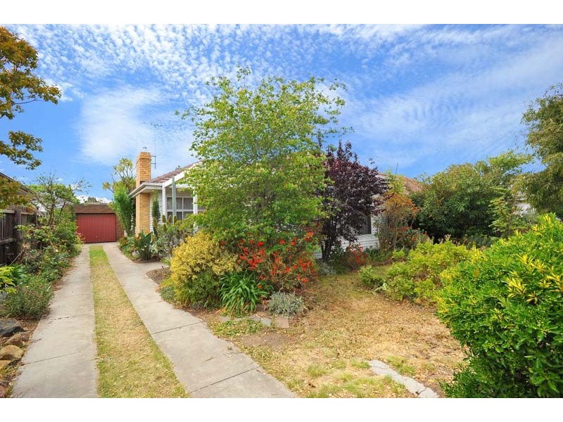 18 Edward Avenue, Altona North VIC 3025