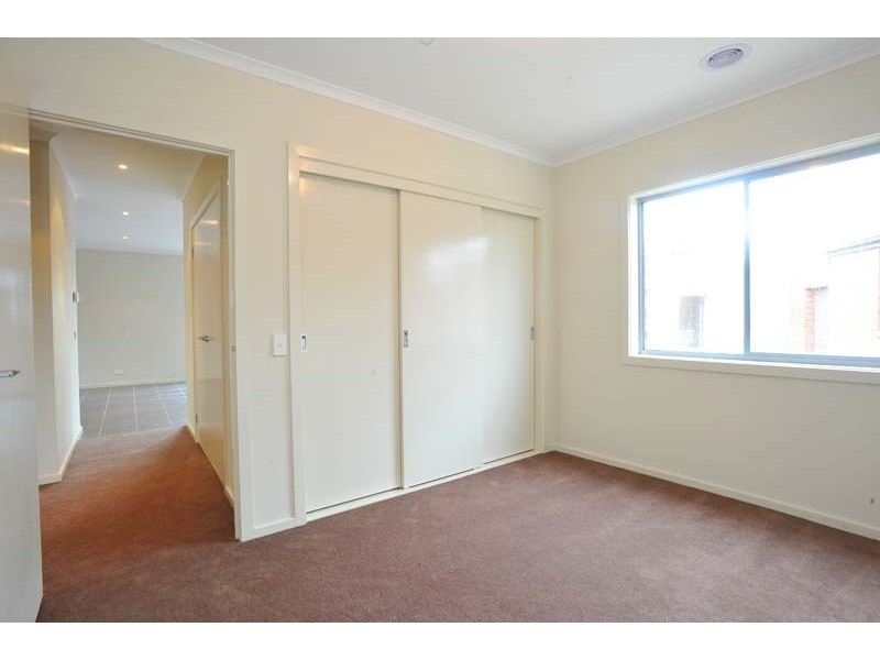28B/39 Astley Crescent, Point Cook VIC 3030