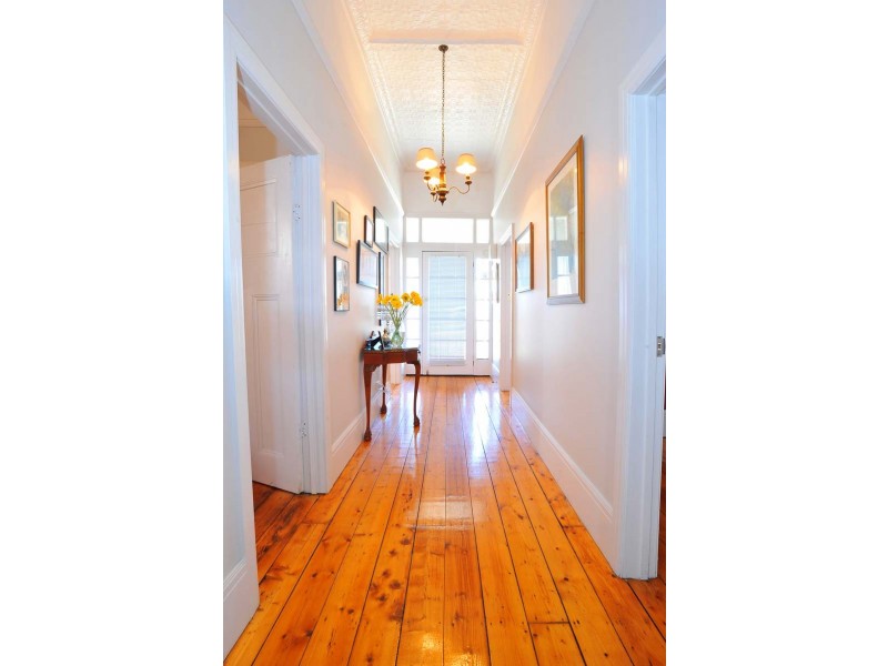 103 Chirnside Street, Kingsville VIC 3012