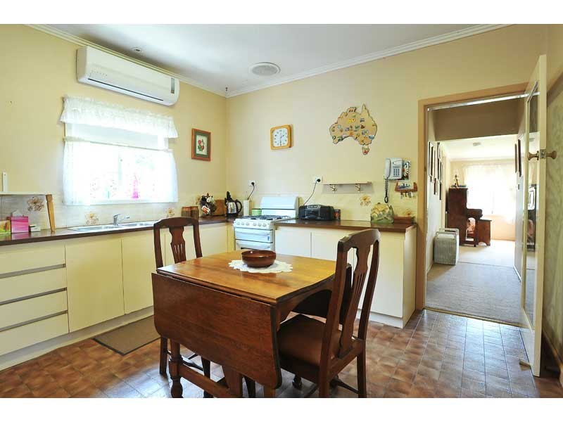 24 Sanderson Street, Yarraville VIC 3013