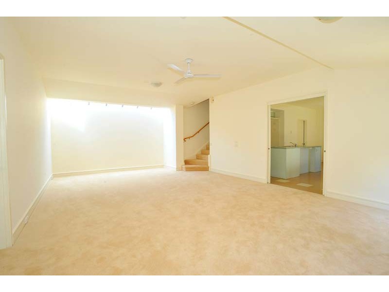 4 Knight Mews, Williamstown VIC 3016