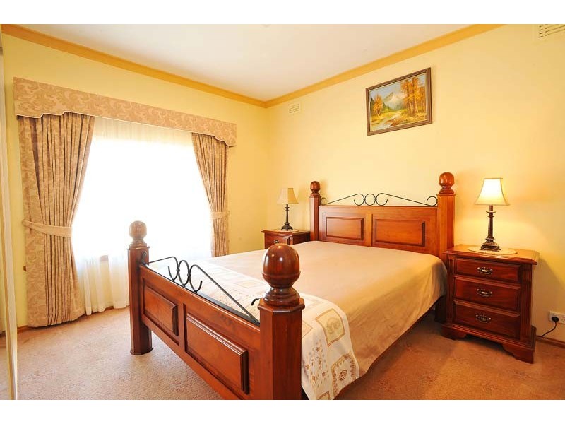 246 Mason Street, Newport VIC 3015