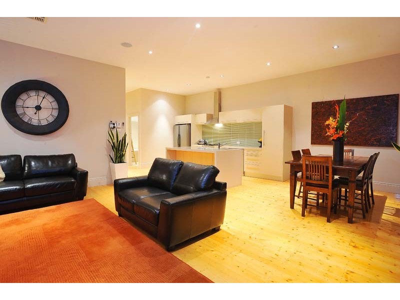 130 Chirnside Street, Kingsville VIC 3012