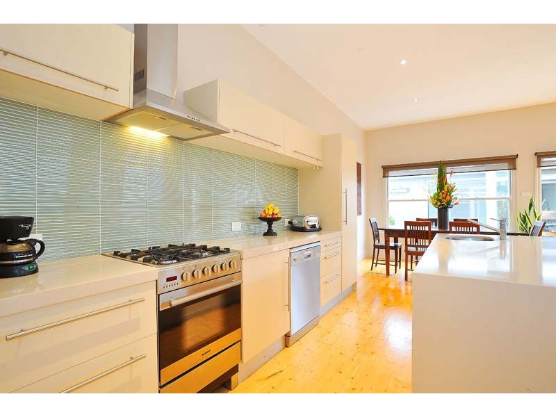 130 Chirnside Street, Kingsville VIC 3012