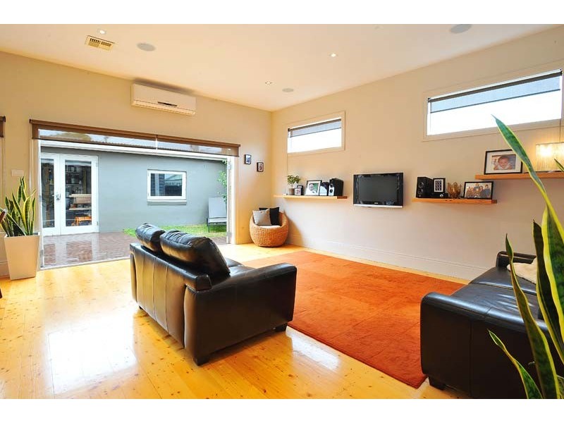 130 Chirnside Street, Kingsville VIC 3012