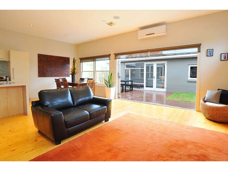 130 Chirnside Street, Kingsville VIC 3012