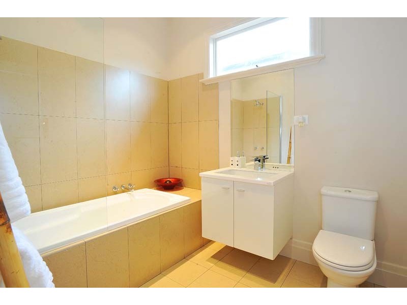 130 Chirnside Street, Kingsville VIC 3012