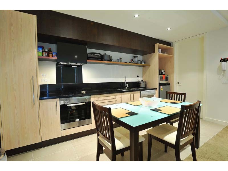 2/8 Crefden Street, Maidstone VIC 3012