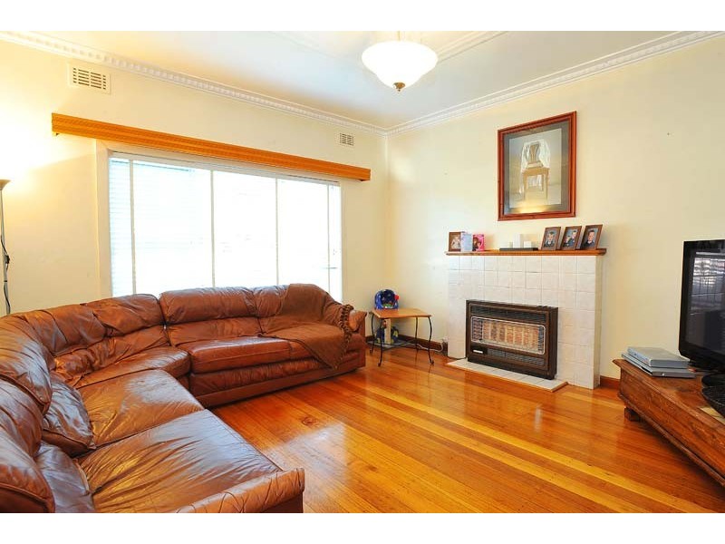 11 Graham Street, Newport VIC 3015