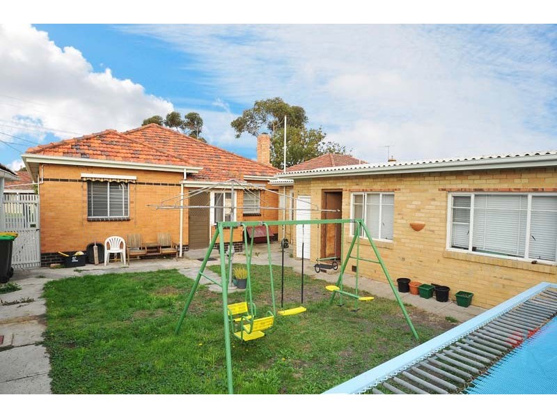 11 Graham Street, Newport VIC 3015