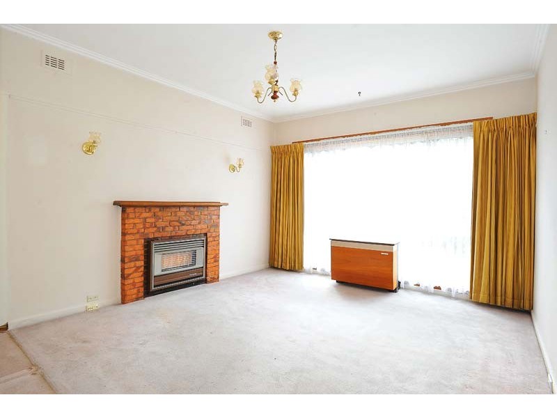 9 Holland Court, Newport VIC 3015