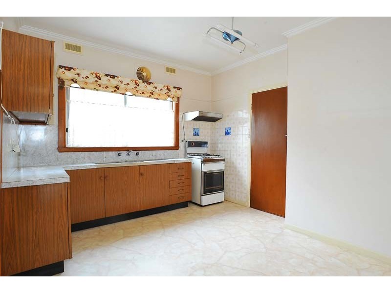 9 Holland Court, Newport VIC 3015