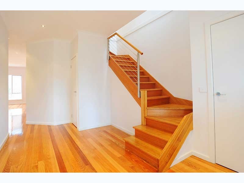 2/176 Woods Street, Newport VIC 3015