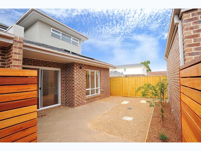 2/176 Woods Street, Newport VIC 3015