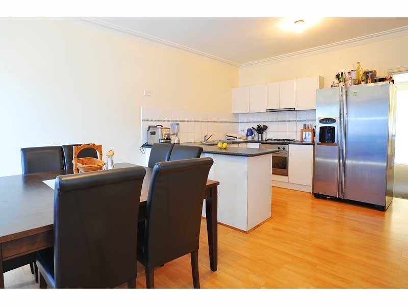 2/14 Spicer Boulevard, Altona Meadows VIC 3028