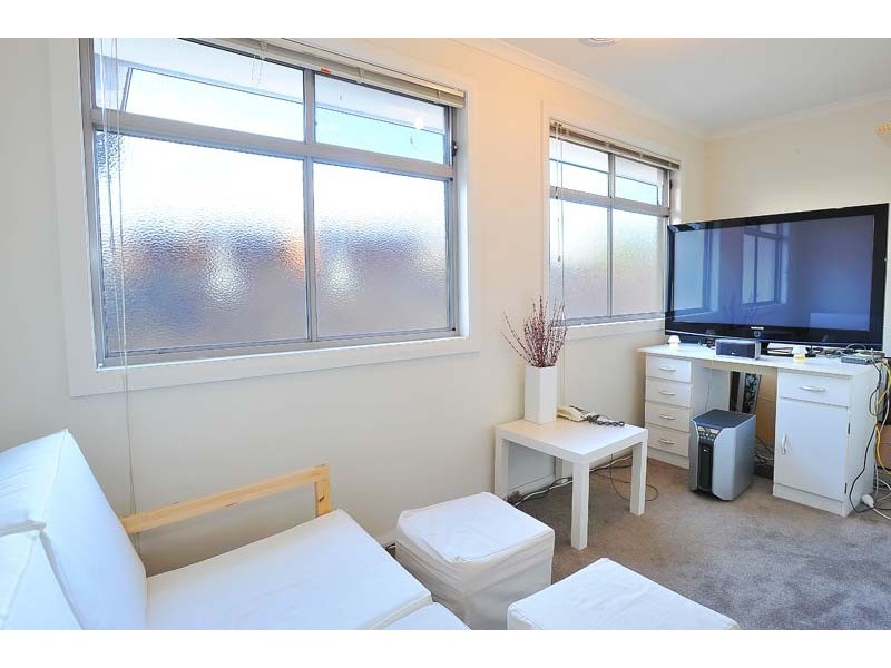 10/21 Waratah Street, West Footscray VIC 3012