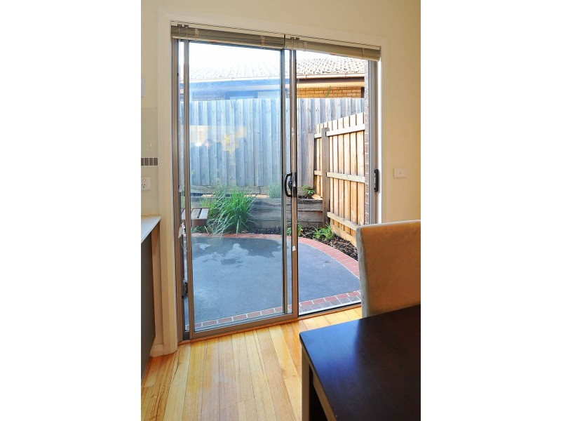 10/21 Waratah Street, West Footscray VIC 3012