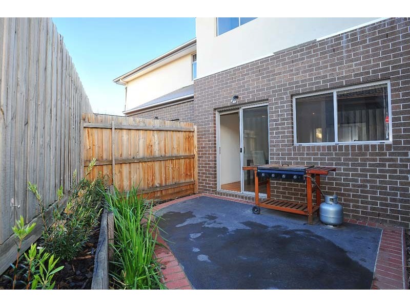 10/21 Waratah Street, West Footscray VIC 3012