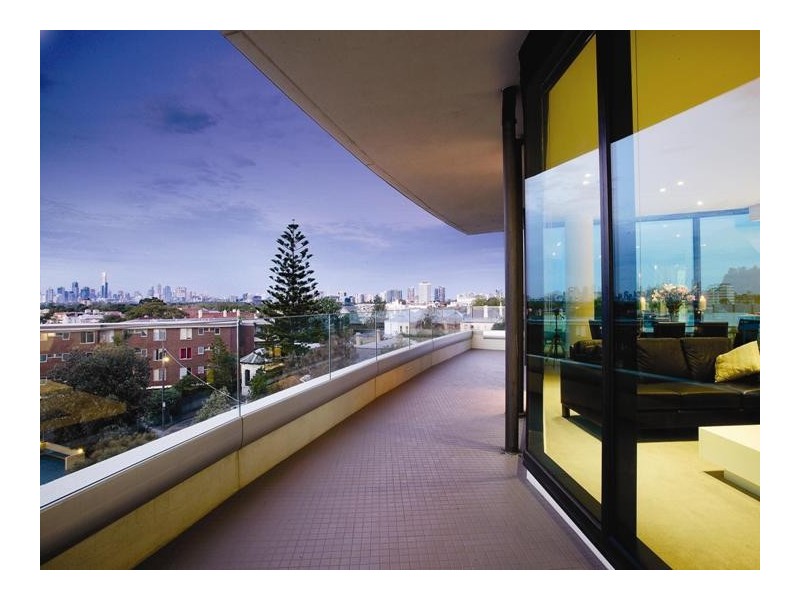 403, 6 Victoria Street, St Kilda VIC 3182