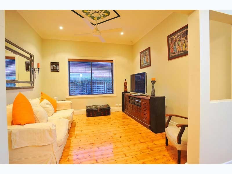 77 Castlemaine Street, Yarraville VIC 3013