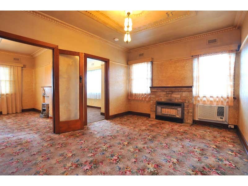 56 Roberts Street, West Footscray VIC 3012
