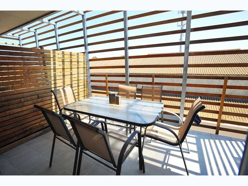 18/114 Mason Street, Newport VIC 3015