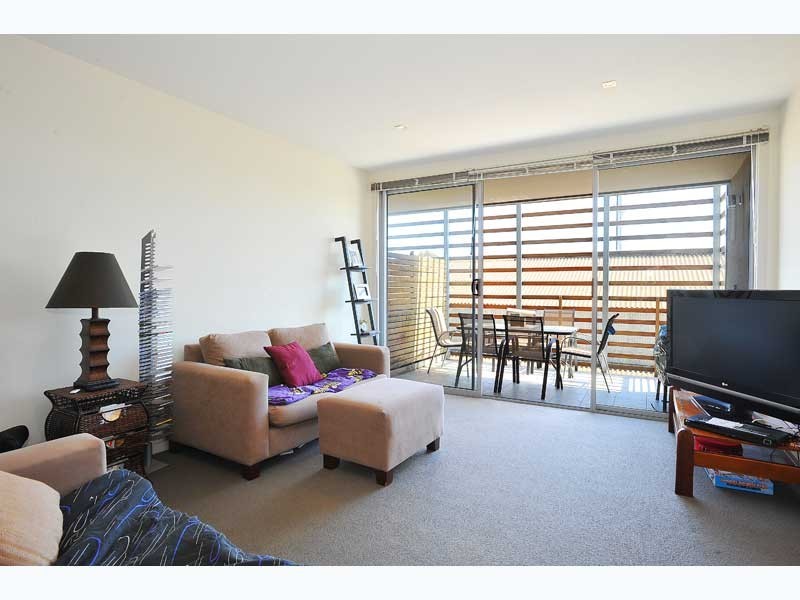 18/114 Mason Street, Newport VIC 3015