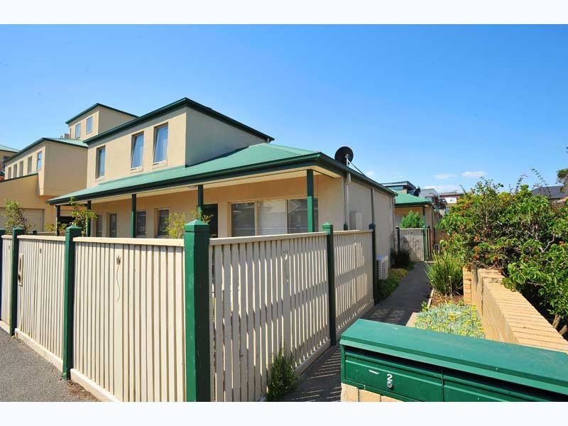 2/164 Aitken Street, Williamstown VIC 3016
