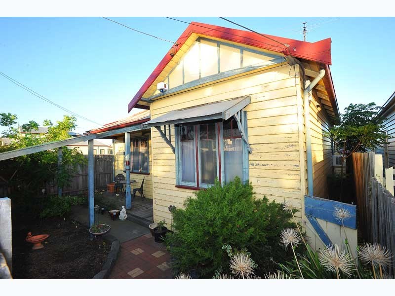21 Queensville Street, Kingsville VIC 3012