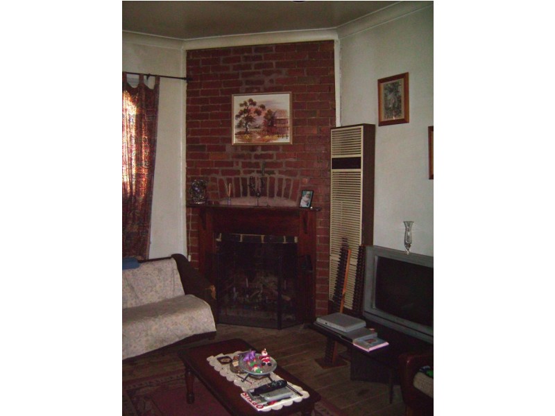 21 Queensville Street, Kingsville VIC 3012