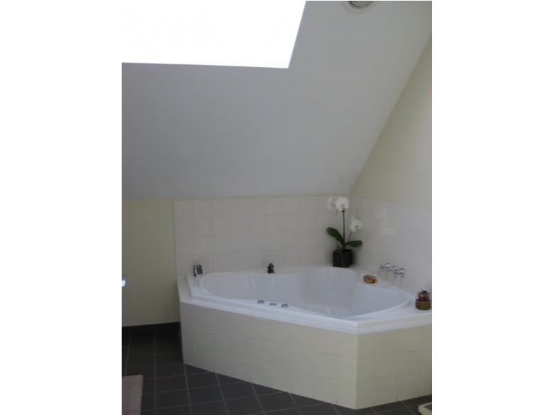 4/92 Oxford Street, Newport VIC 3015