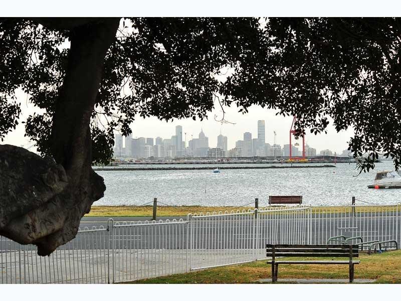 2/33 The Strand, Williamstown VIC 3016