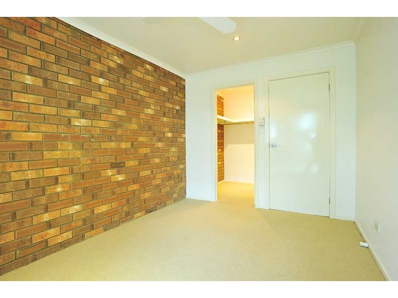 2/150 Merton Street, Altona Meadows VIC 3028