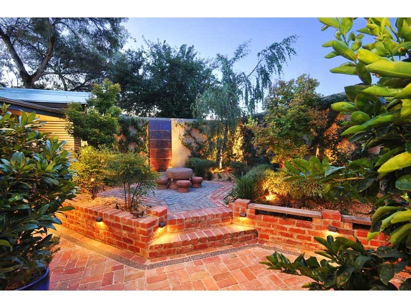 72 Chirnside Street, Kingsville VIC 3012