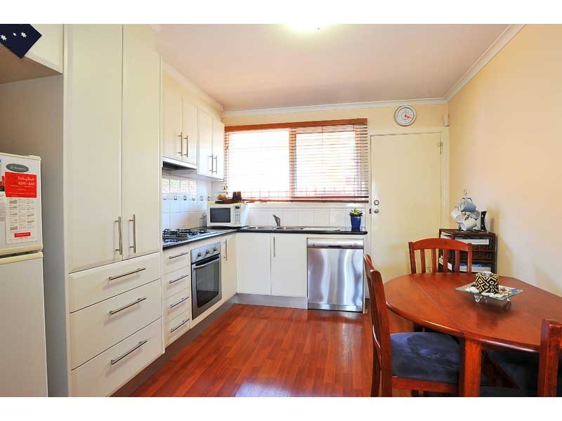 4/20 Angliss Street, Yarraville VIC 3013