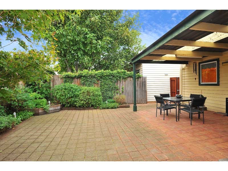 28 Pilgrim Street, Seddon VIC 3011