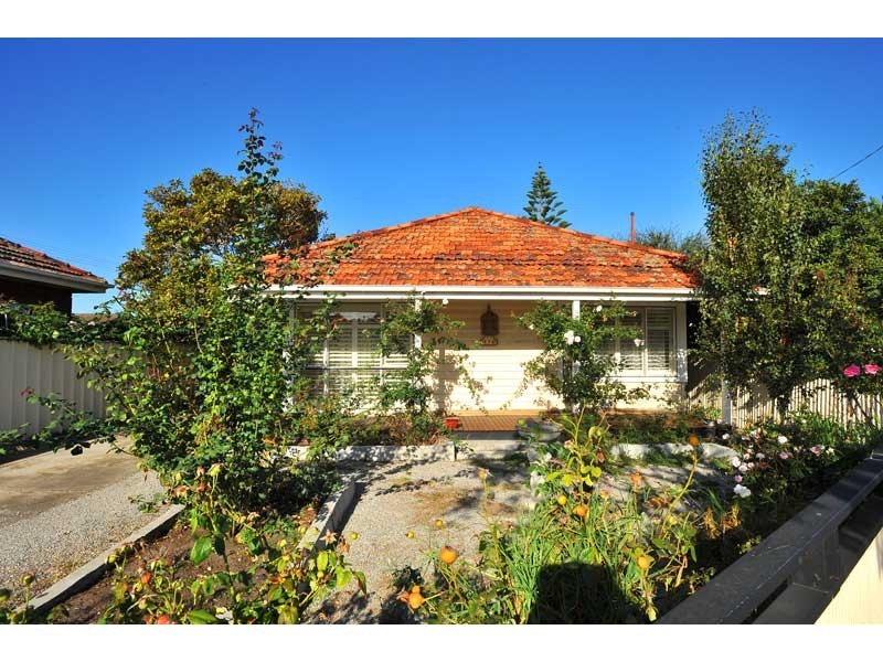 176 Douglas Parade, Williamstown VIC 3016