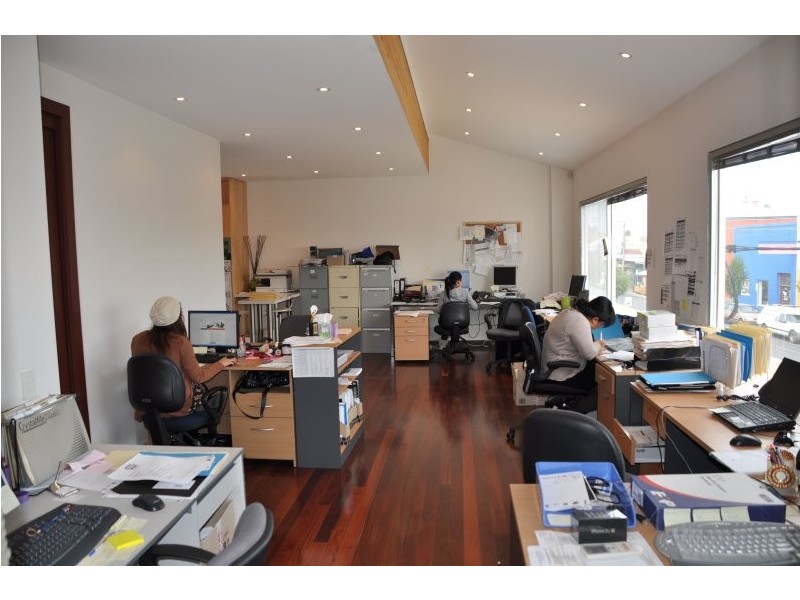 2/81 Victoria Street, Seddon VIC 3011