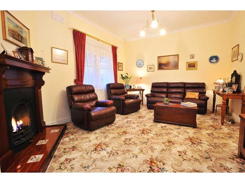 67 Home Road, Newport VIC 3015
